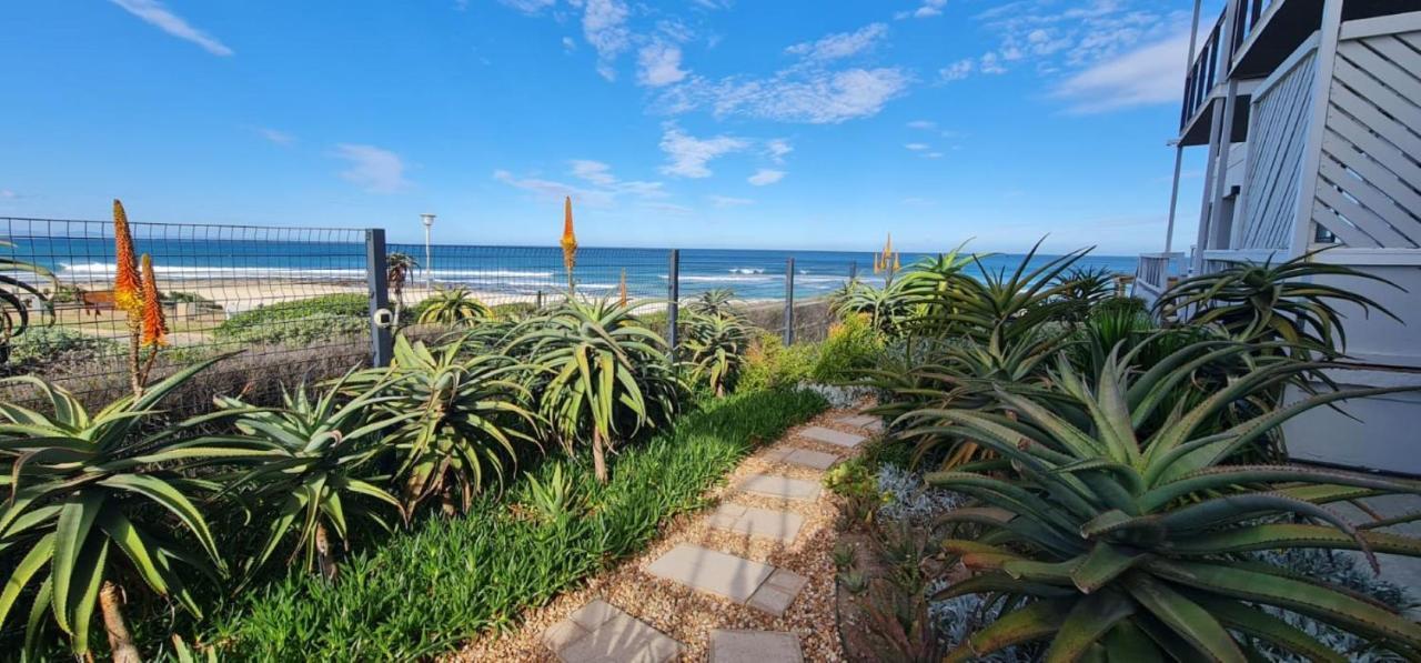 On The Beach Guesthouse Jeffreys Bay Esterno foto