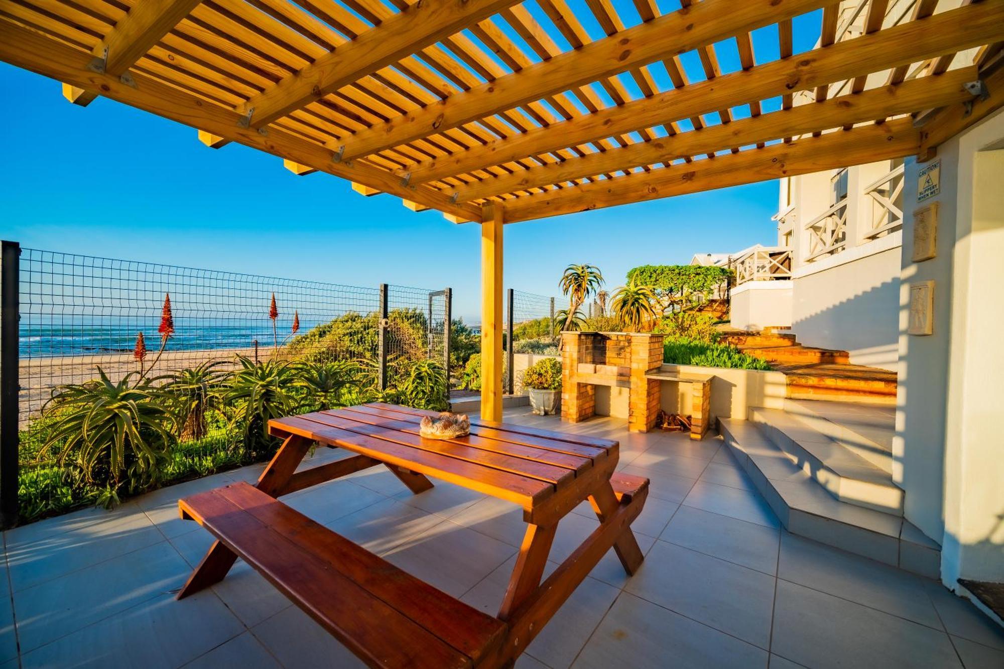 On The Beach Guesthouse Jeffreys Bay Esterno foto